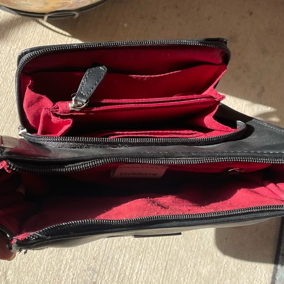 Liz Claiborne Small Crossbody Black Vegan Leather W/ Red Lining Bag - Picture 7 of 7